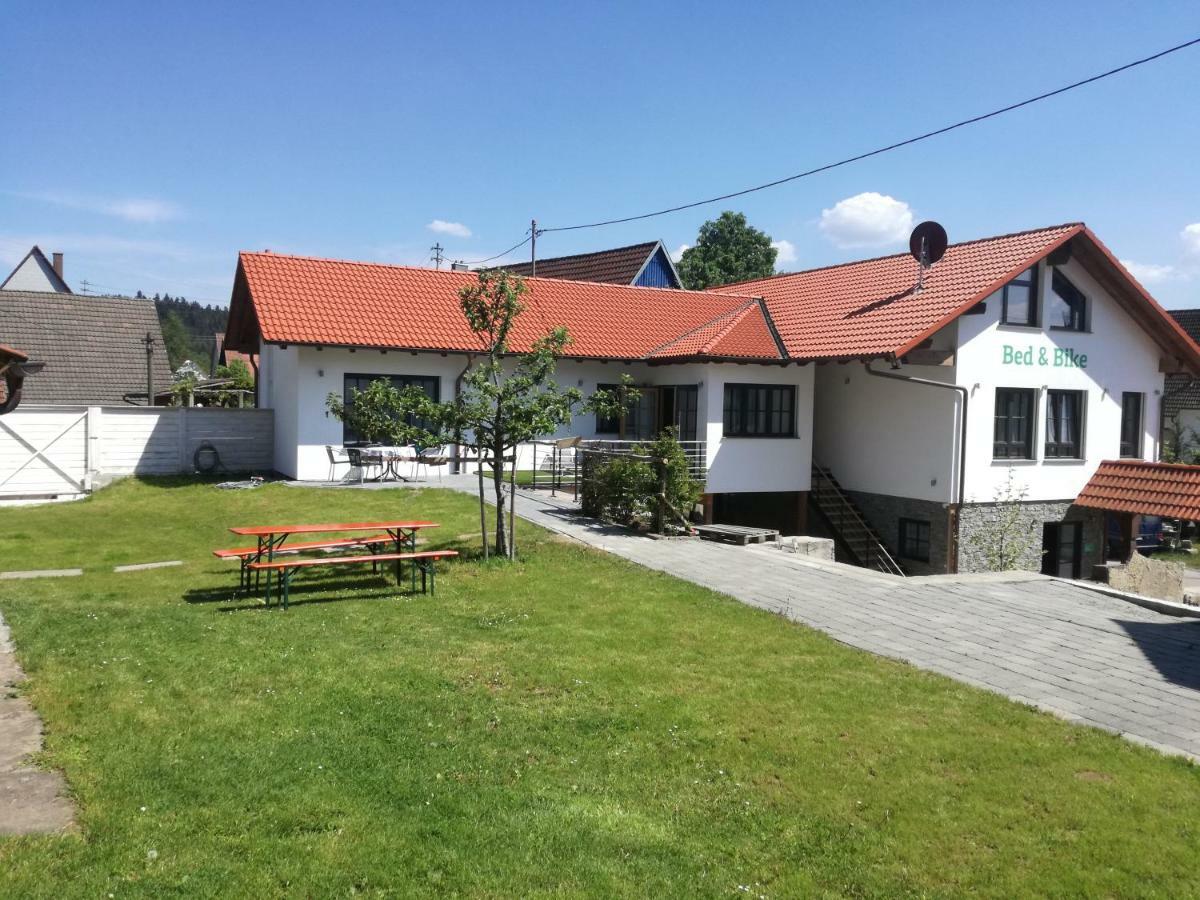 Apartamento Bed & Bike Trichtingen Exterior foto